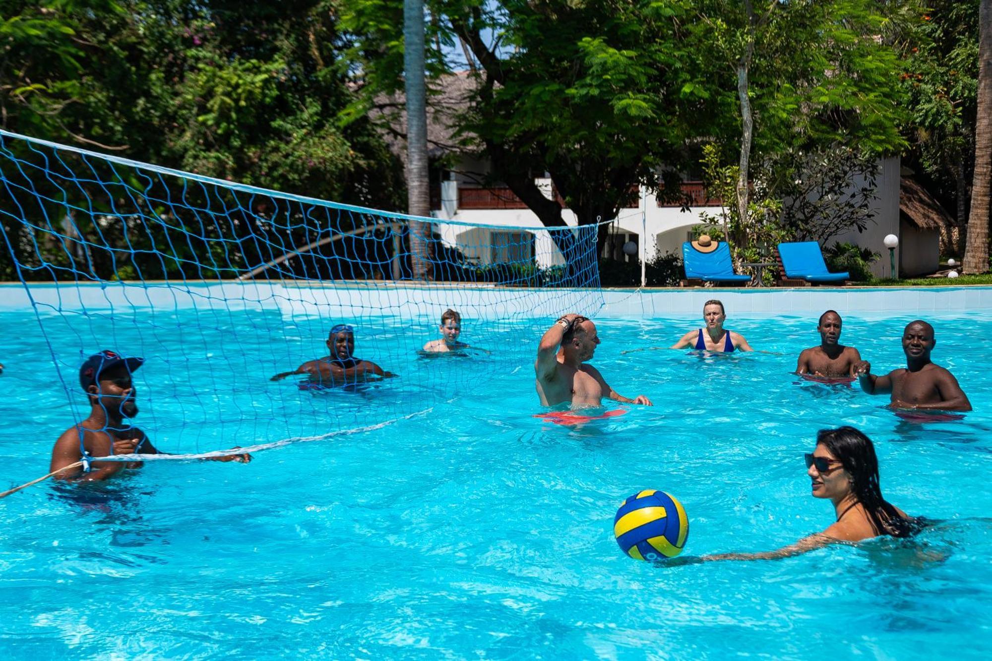 Diamonds Leisure Beach & Golf Resort Diani Beach Exterior photo Water volleyball