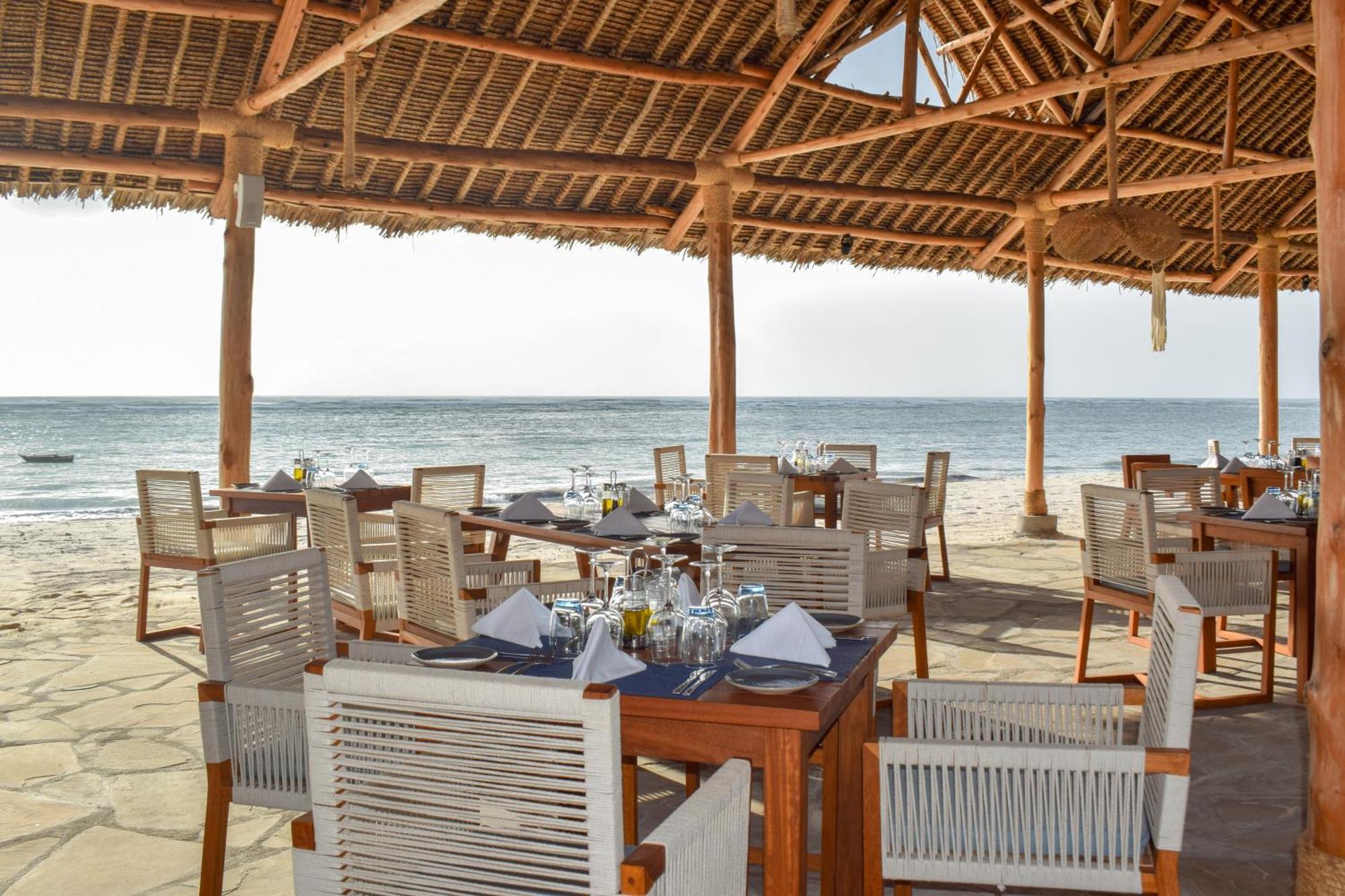 Diamonds Leisure Beach & Golf Resort Diani Beach Exterior photo