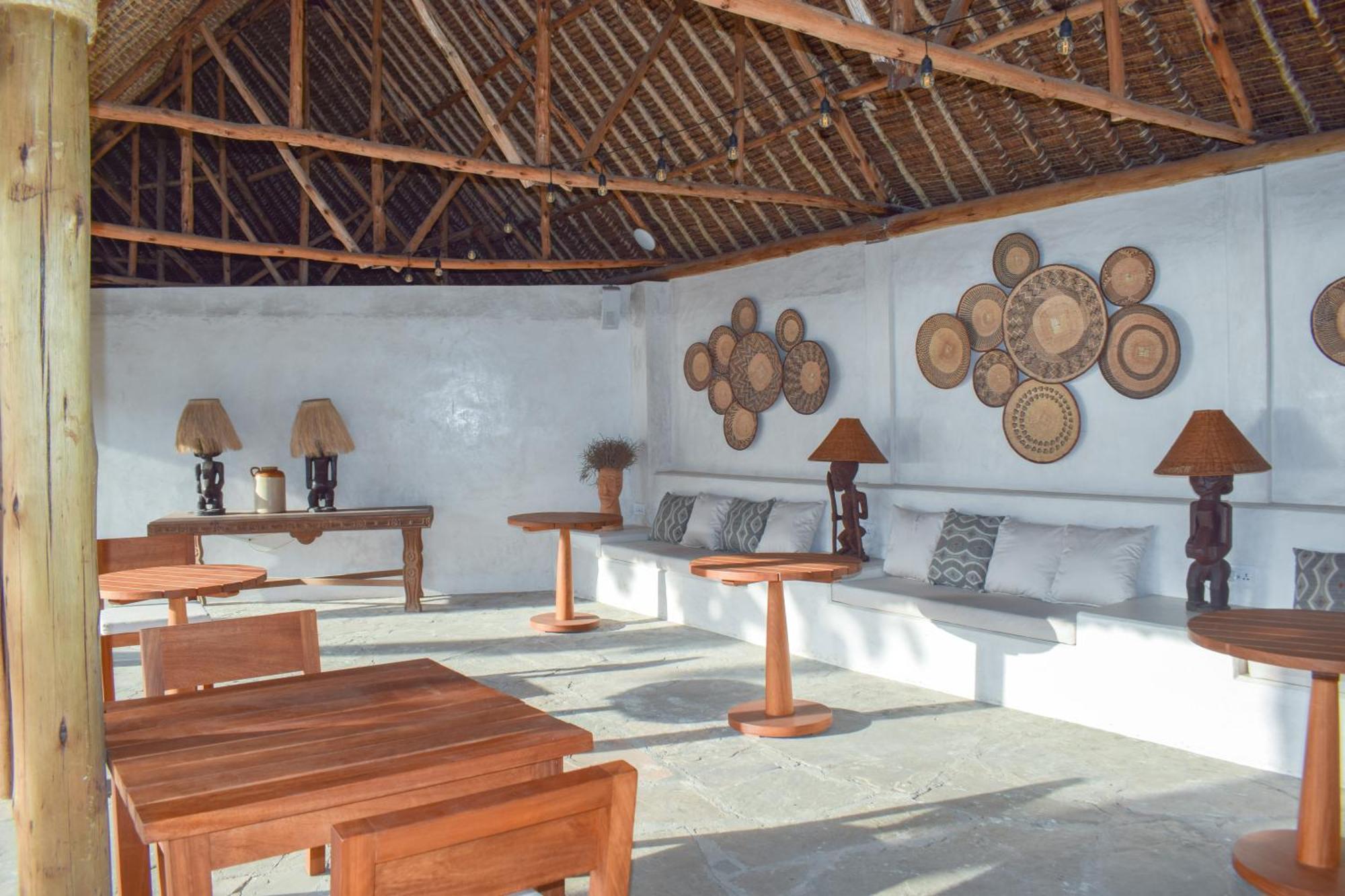 Diamonds Leisure Beach & Golf Resort Diani Beach Exterior photo